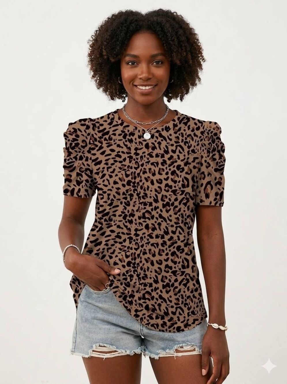 💬🔸️NWT Leopard Print Short Puff Sleeve Top Medium